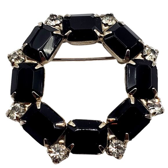 Circle Black Rhinestone Brooch Round Silver Tone Pin Infinity Wreath Vintage 60s - Picture 1 of 5
